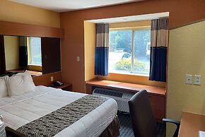 Microtel Inn by Wyndham Newport News Airport