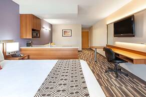 Microtel Inn & Suites by Wyndham Pittsburgh Airport