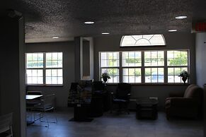 Microtel Inn & Suites by Wyndham Pittsburgh Airport