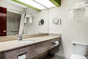 Quality Inn & Suites Anderson I-69