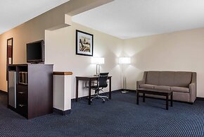 Quality Inn & Suites Anderson I-69