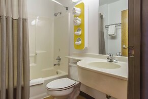 Motel 6 Streetsboro, OH