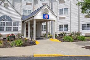 Motel 6 Streetsboro, OH