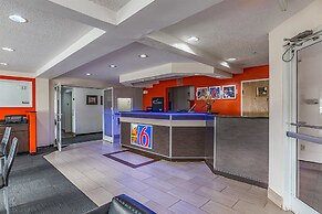 Motel 6 Charlotte, NC - University