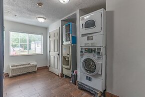 Motel 6 Charlotte, NC - University