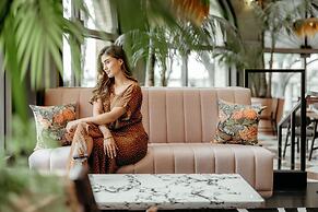 The Ritz-Carlton Dallas, Las Colinas