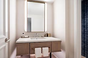 The Ritz-Carlton Dallas, Las Colinas