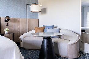 The Ritz-Carlton Dallas, Las Colinas