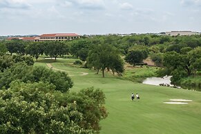 The Ritz-Carlton Dallas, Las Colinas