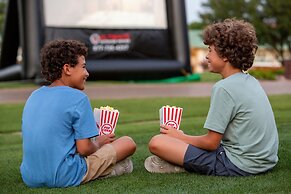 The Ritz-Carlton Dallas, Las Colinas