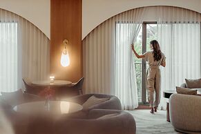 The Ritz-Carlton Dallas, Las Colinas