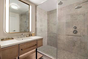 The Ritz-Carlton Dallas, Las Colinas