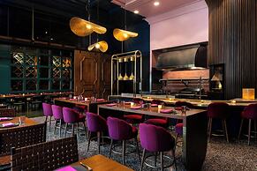 The Ritz-Carlton Dallas, Las Colinas