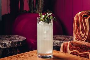 The Ritz-Carlton Dallas, Las Colinas