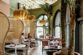 The Ritz-Carlton Dallas, Las Colinas