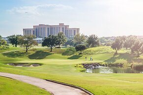 The Ritz-Carlton Dallas, Las Colinas