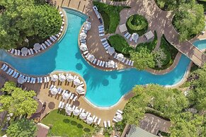 The Ritz-Carlton Dallas, Las Colinas