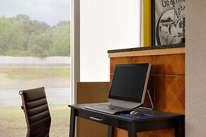 Super 8 by Wyndham Macon GA