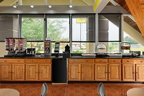 Super 8 by Wyndham Macon GA