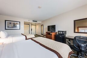 Clarion Hotel & Suites