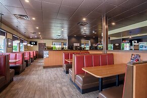 Sandman Hotel Vernon