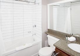 Sandman Hotel Vernon