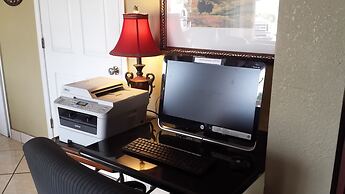 Super 8 by Wyndham Atlanta/Hartsfield Jackson Airport