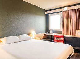 ibis Falaise Coeur de Normandie