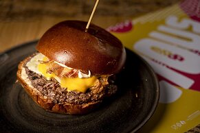 Leonardo Hotel Milan City Center