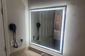 Days Inn by Wyndham Temple