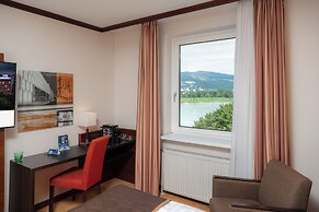 Trans World Hotel Donauwelle