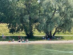 Trans World Hotel Donauwelle