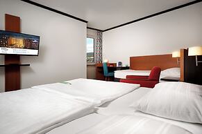 Trans World Hotel Donauwelle