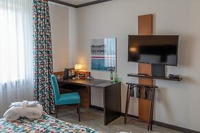 Trans World Hotel Donauwelle