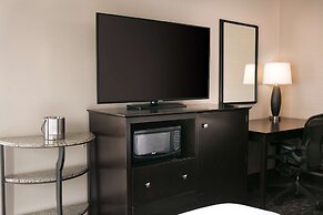 DoubleTree by Hilton Dallas - Market Center