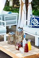 DoubleTree by Hilton Dallas - Market Center