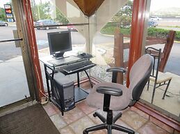 Days Inn by Wyndham Colorado Springs/Garden of the Gods