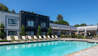 Country Inn & Suites by Radisson, Seattle-Bothell, WA