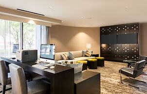 DoubleTree by Hilton Hotel & Suites Houston by the Galleria