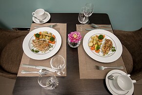 Gem Langham Court Hotel