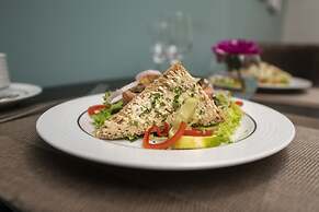 Gem Langham Court Hotel