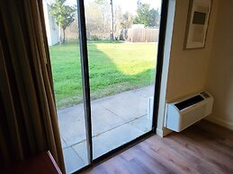 Ramada by Wyndham Houston Intercontinental Airport East