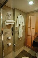 El Dorado Hotel
