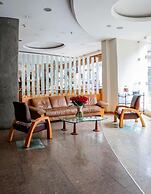 El Dorado Hotel