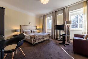 Top Hotel Jagdschloss Niederwald