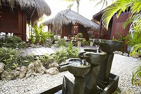 Manchebo Beach Resort and Spa