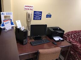 Days Inn & Suites by Wyndham Youngstown / Girard Ohio