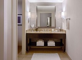DoubleTree by Hilton Hotel Houston - Greenway Plaza