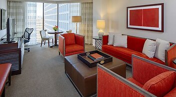 DoubleTree by Hilton Hotel Houston - Greenway Plaza
