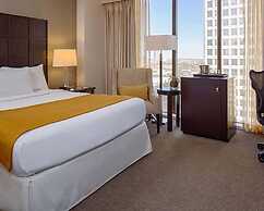 DoubleTree by Hilton Hotel Houston - Greenway Plaza